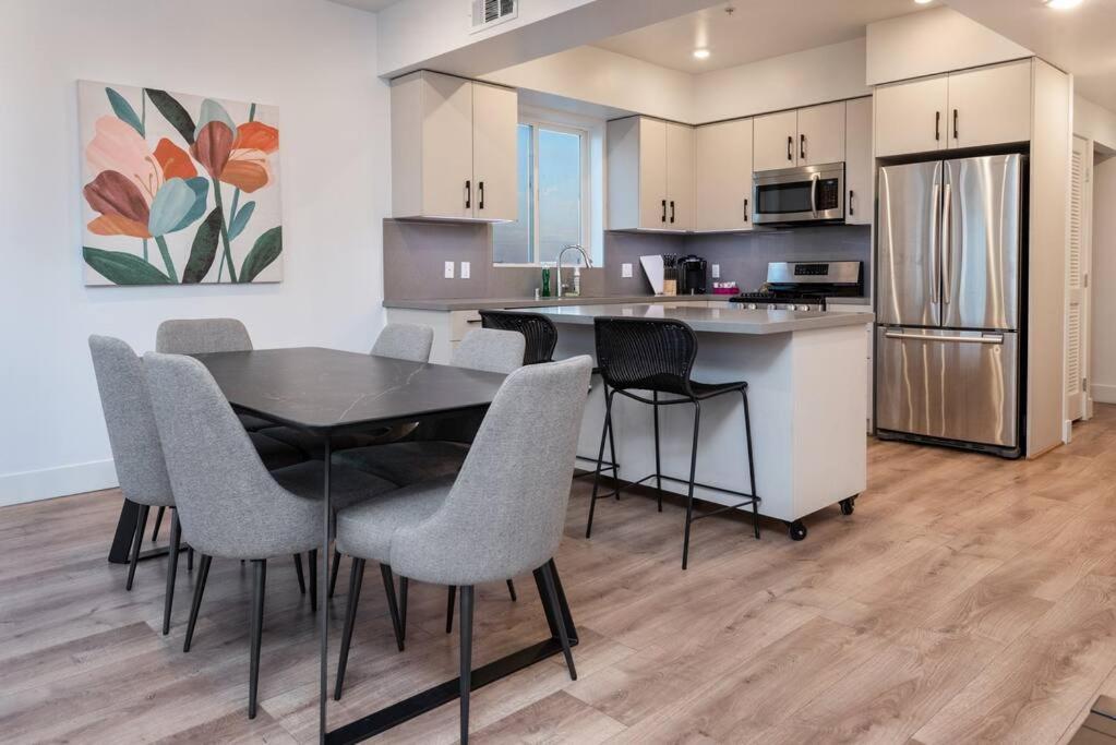 Chic And Elegant 2-Bedroom Haven W/ Roof Deck Los Angeles Luaran gambar