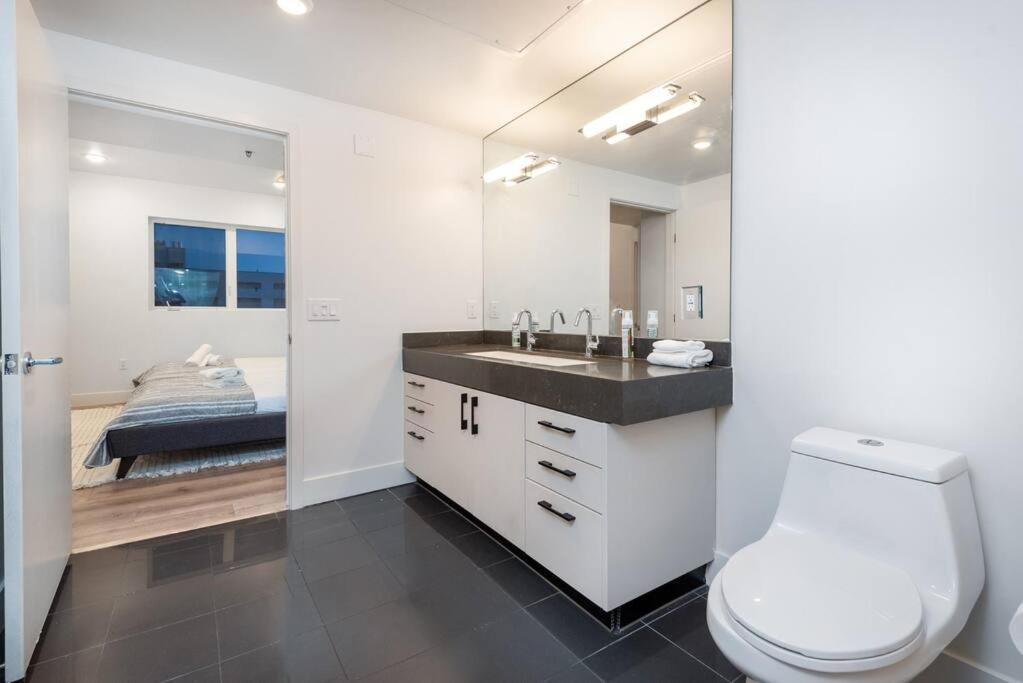Chic And Elegant 2-Bedroom Haven W/ Roof Deck Los Angeles Luaran gambar